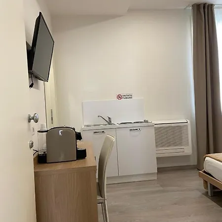 Damaro Guest house *