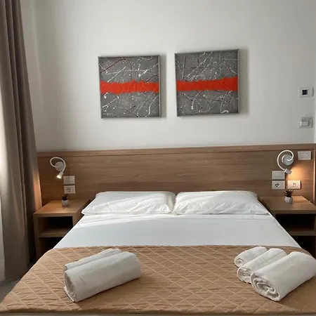 Πανσιόν Damaro 4*